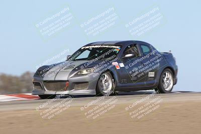 media/Oct-26-2025-CalClub SCCA (Sun) [[8ce1e69566]]/Group 2/Grapevine/